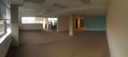 Kanceláře MREM v OC Atrium Flora, Praha.